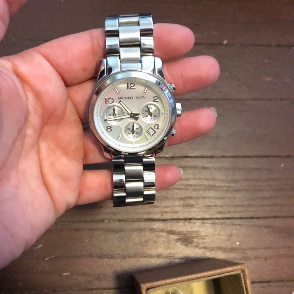 Michael kors watch